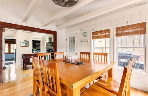 White Mills Cottage | Cottage on House Pond