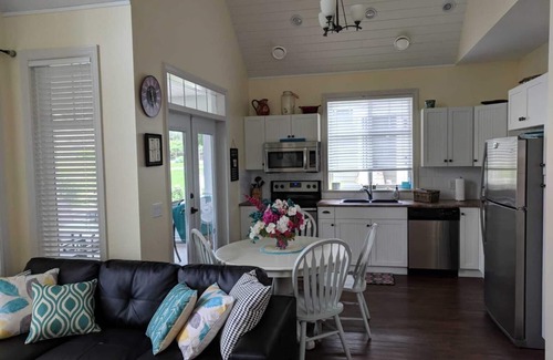 Okanagan-Similkameen House | Cottage on Osoyoos Lake