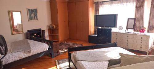 Douglasdale Apartment | Cottage on Pipers