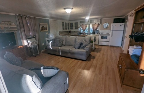 Ragland Cottage | Cottage on the Coosa! Lake Logan Martin!