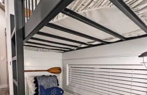 Dover House | Cottage on the Cumberland