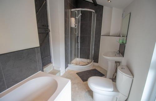 Abercarn Apartment | Cottage On The Hill