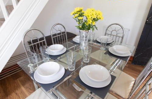 Abercarn Apartment | Cottage On The Hill