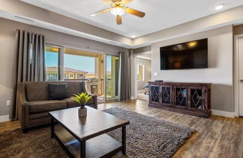St. George House | Cottage Point home