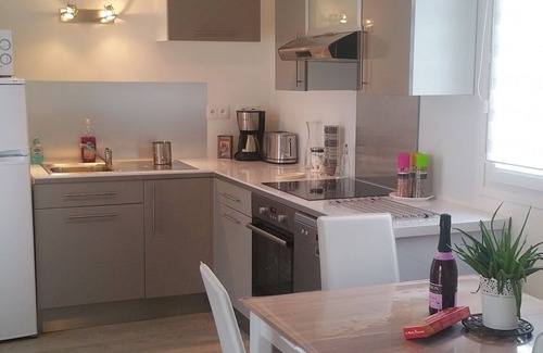 Hermanville-sur-Mer Cottage | Cottage sword beach D DAY Landing Normandy 800 meters from the sea