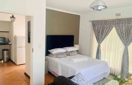 Douglasdale House | Cottage/unit