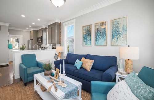 Seabrook House | Cottage w/Private Hot Tub, Fenced Yard + Indoor/Outdoor Fireplace + EV Charger