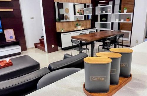 Bandung Villa | Cottonwood 4BR Villa Sutami with Pool Netflix BBQ