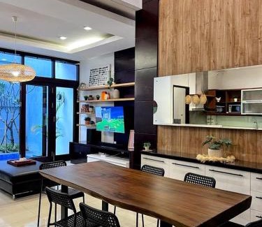 Bandung Villa | Cottonwood 4BR Villa Sutami with Pool Netflix BBQ