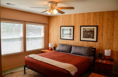 Drake Hotel | Couloir Duplex Cabin at The Woolly Bugger Inn (#16)