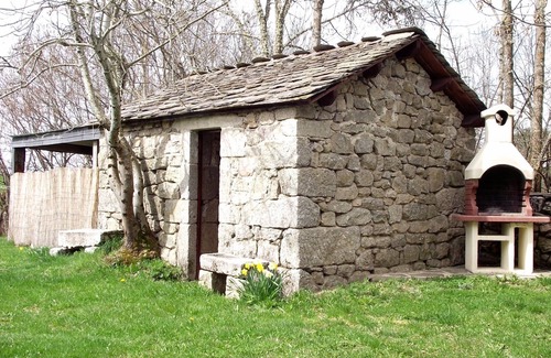 Saint-Alban-sur-Limagnole House | Country house in the heart of the Margeride in Lozère. Quiet, secure grounds.