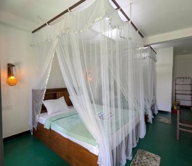 Ella Bed & Breakfast | Country Cabin Ella