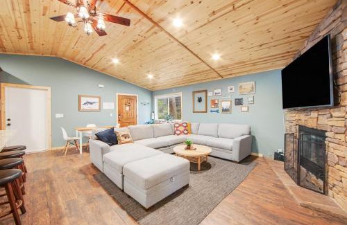Big Bear City House | Country Club Cabin #357