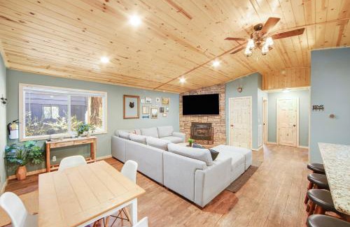 Big Bear City House | Country Club Cabin #357