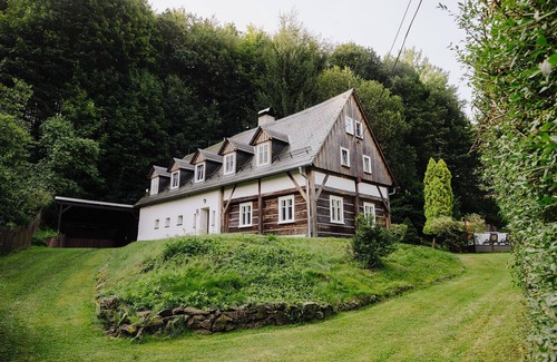 Bily Kostel nad Nisou Cottage | Country Cottage near Liberec