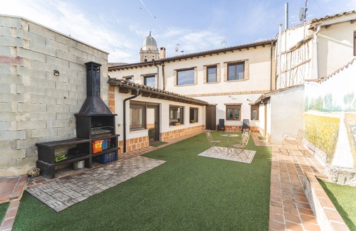 Melgar de Fernamental House | Country House 'Hortelanos' with Private Garden and Wi-Fi