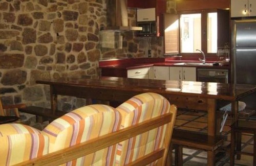 Salas de los Infantes House | Country House 'La Botería' with Private Garden, Balcony and Wi-Fi