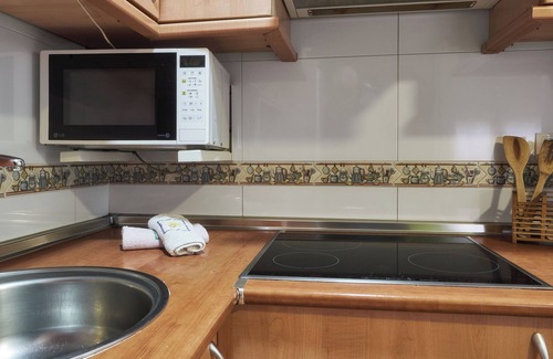 La Omanuela House | Country Home 'Aguas Frias 2' with Mountain View, Private Terrace and Wi-Fi