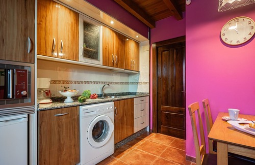 Susacasa House | Country House 'Apartamento Rosa' with Shared Garden