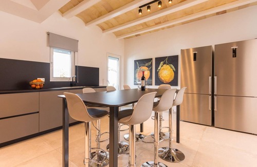 Santa Margalida Villa | Country House Can Maties with Garden, Pool & Wi-Fi