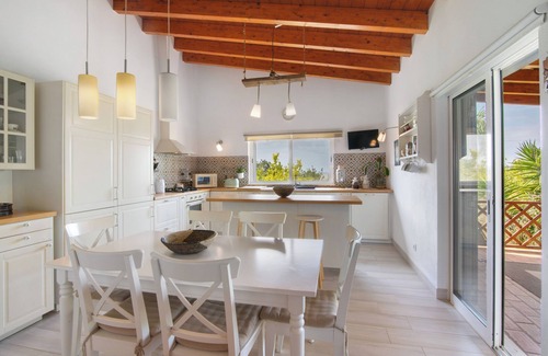 Tavira Villa | Country House 'Casa Da Eira - Quinta Do Mestre' with Private Terrace, Wi-Fi and Air Conditioning