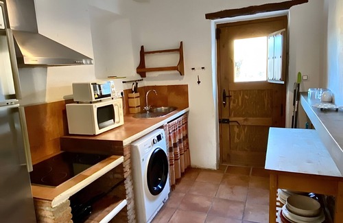 Taberno House | Country House 'Casa de la Abuela' with Mountain View, Shared Pool and Wi-Fi