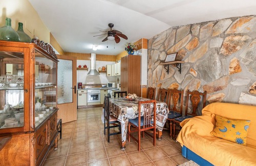 Maluenda House | Country House 'El Tejado' with Wi-Fi and Air Conditioning