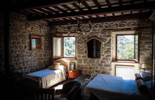 Roccafluvione Other | Country House/Farm House in Forcella with 2 bedrooms sleeps 5