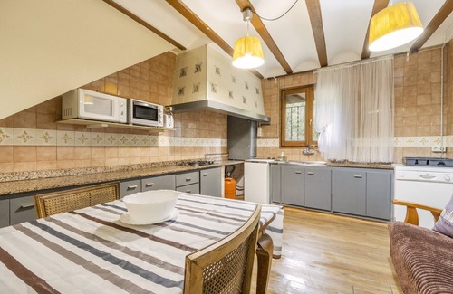 Oden Villa | Country House 'Gran Company' with Lake Views, Wi-Fi and Air Conditioning