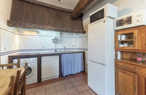 Navaluenga House | Country House 'La Bodega De Gredos' with Mountain Views