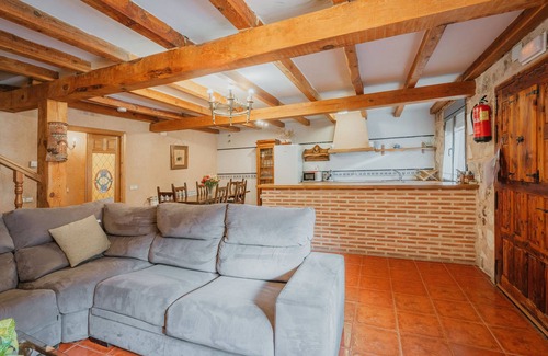 Duruelo House | Country House 'La Escondida' with Private Terrace and Wi-Fi