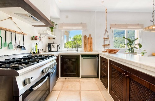 Adsubia House | Country House 'La Ruta Naranja' with Sea View, Wi-Fi and Air Conditioning