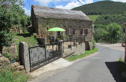Les Bondons House | Country house, near the Menhir trail