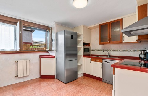 Salas House | Country House 'Nueva' with Mountain View, Private Terrace and Wi-Fi