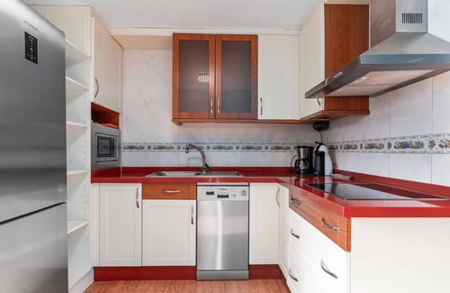 Salas House | Country House 'Nueva' with Mountain View, Private Terrace and Wi-Fi