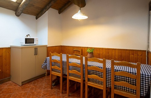 Guipuzcoa Province House | Country House 'Pagorriaga' with Mountain View, Shared Terrace and Wi-Fi