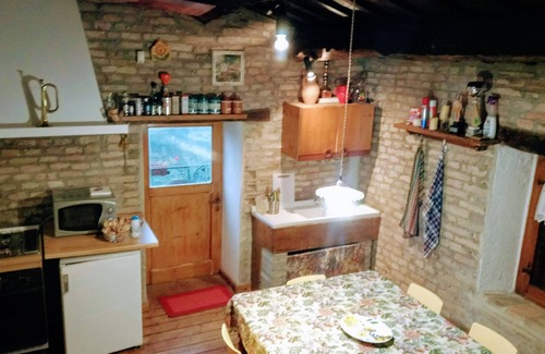 Mombaroccio House | Country house with a view of the hills, a few kilometers from the Adriatic Sea