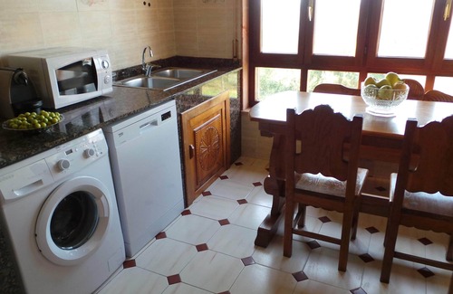 Miengo House | Country house with magnificent sea views near beaches. G-12029