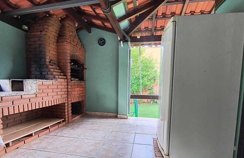 Ipeuna House | Country house with swimming pool in gated community. Access to lake with fishing