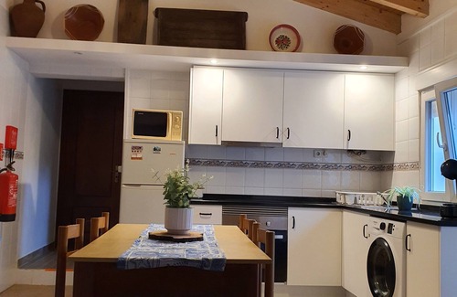 Santa Catarina da Fonte do Bispo House | COUNTRY HOUSE WITH SWIMMING POOL, IN A QUIET LOCATION 15 MINUTES FROM THE BEACH