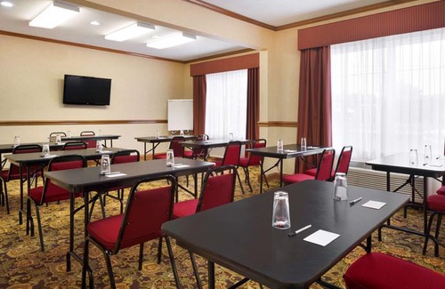 Macedonia Hotel | Country Inn & Suites by Radisson Macedonia OH