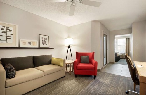 Plymouth Hotel | Country Inn & Suites by Radisson Minneapolis West MN
