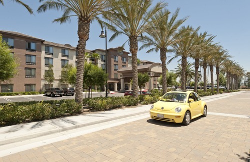 Ontario Hotel | Country Inn & Suites by Radisson, Ontario at Ontario Mills, CA