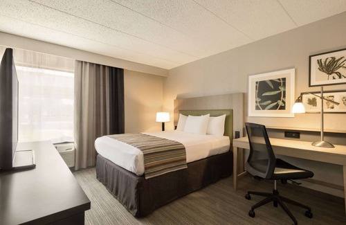 La Crosse Hotel | Country Inn & Suites by Radisson, La Crosse, WI