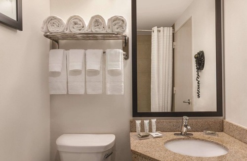 Woodbury Hotel | Country Inn & Suites by Radisson, Woodbury, MN