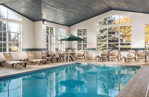 Eagan Hotel | Country Inn & Suites by Radisson Eagan MN