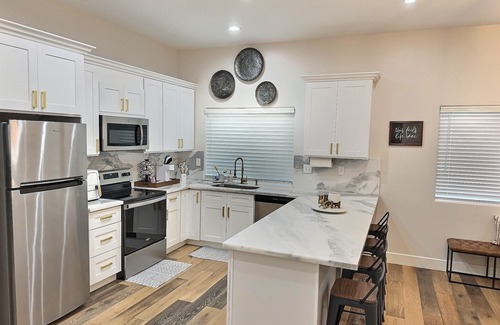 Modesto House | Country living in the city!