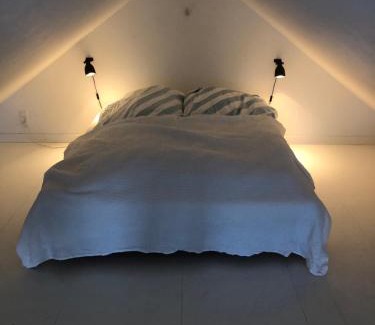 Roskilde Municipality Apartment | Country-living with a lovely view and own terrace, entrance and parking