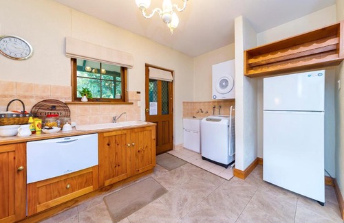 Angaston Bed & Breakfast | Country Pleasures Bed and Breakfast