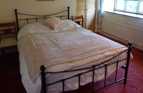 Taunton House | Country Property, Sleeps 11 Pet Friendly